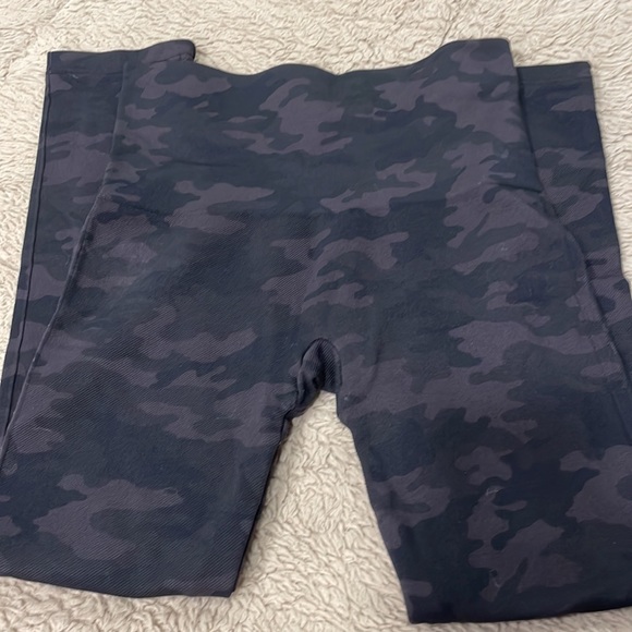 Spanx camouflage leggings - Picture 3 of 3